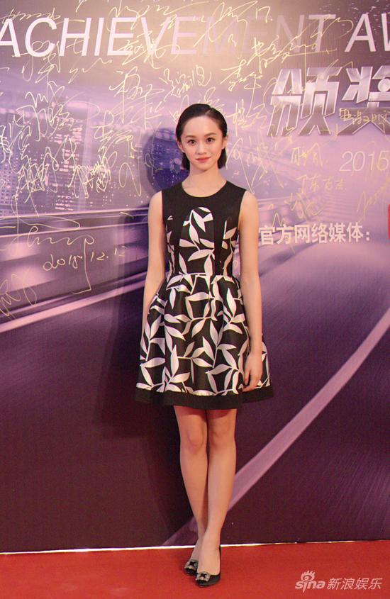 陆韵煊亮相红毯