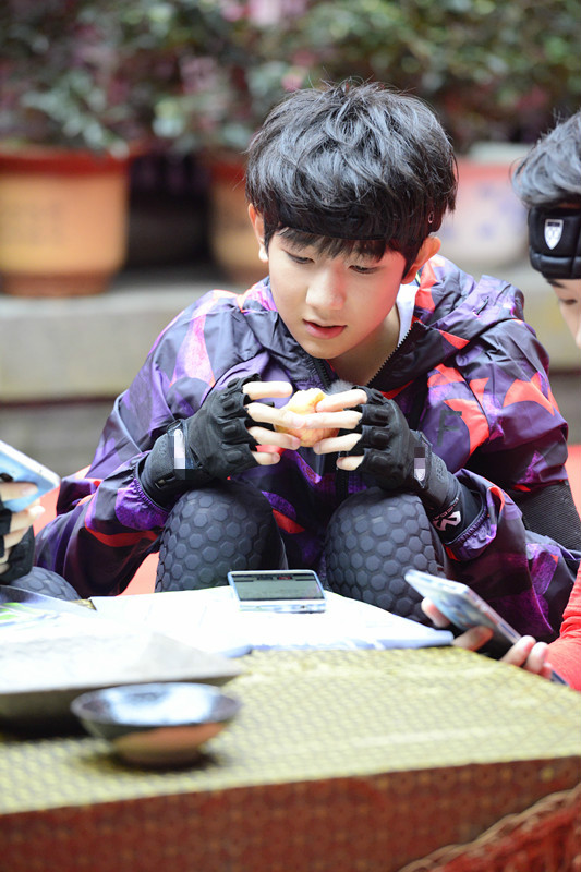 弃权要会《出师表》!蔡少芬死磕王源背诵|王源