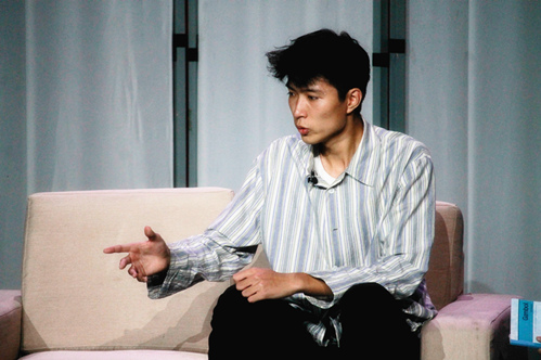 《一年级》左溢演技爆发 颠覆形象演疯子|左溢|一年级|疯子_新浪娱乐_新浪网