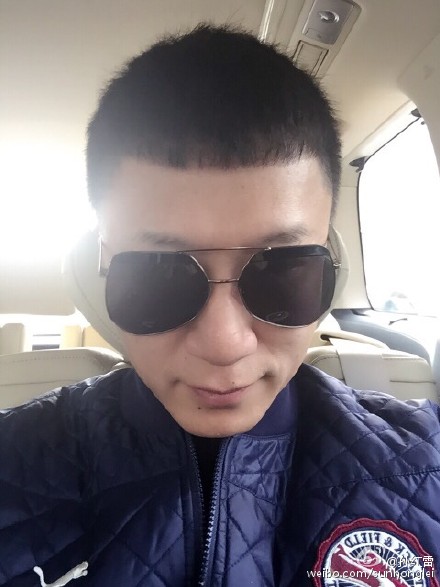 孙红雷晒自拍