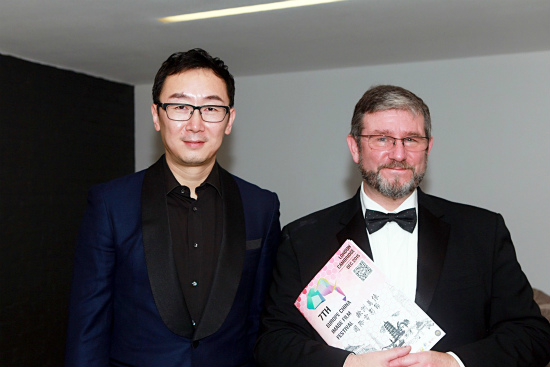 导演陆川后台合影