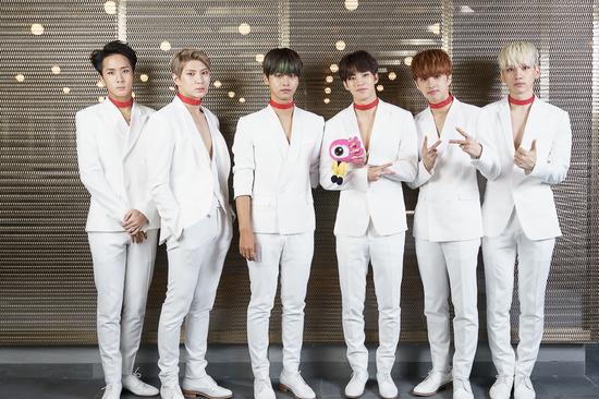 韩男团VIXX秀上海话 想来中国参演综艺