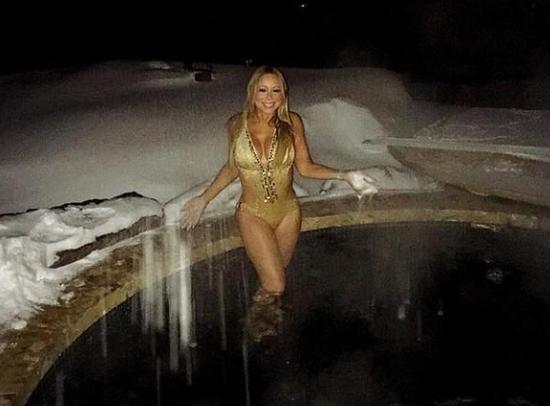 玛丽亚·凯莉雪地秀身材