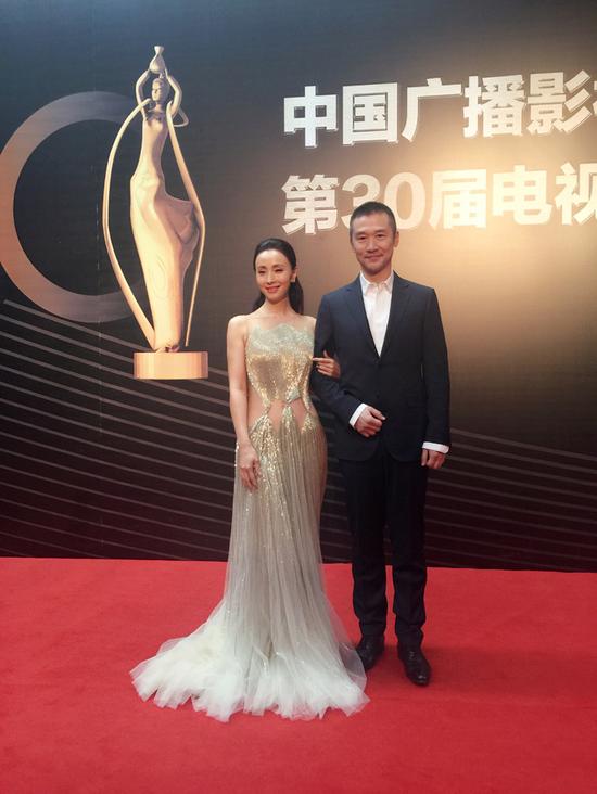 “视帝”黄志忠回归飞天舞台 黄志忠与陶虹合影