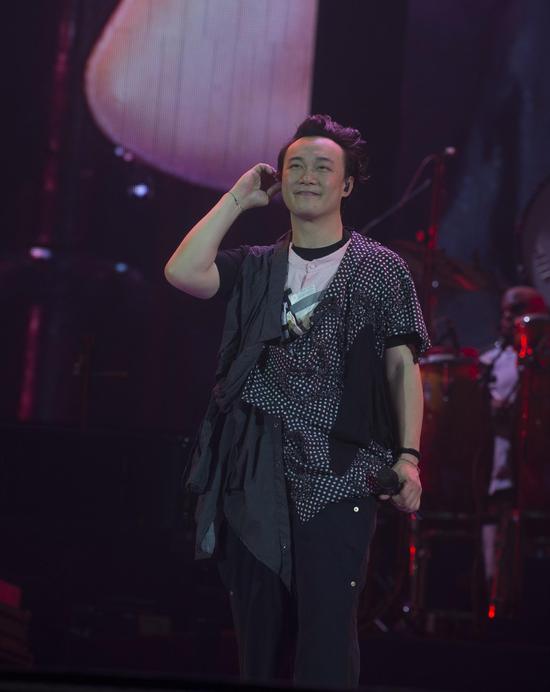 陈奕迅《心债》怀念梅艳芳 想出创作专辑|陈奕