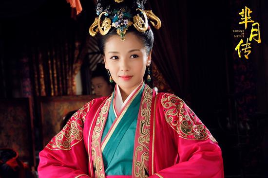 刘涛红色王后装面露喜悦