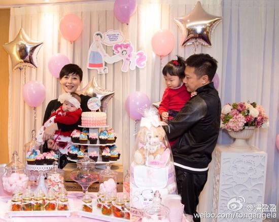 钱嘉乐汤盈盈二女儿百日宴