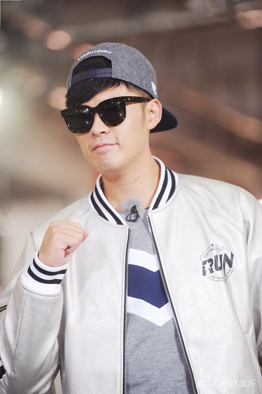 跑男3陈赫力拼列车 保护baby被赞太义气