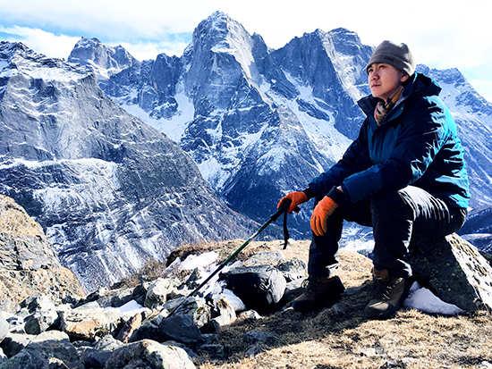 翟天临登顶雪山