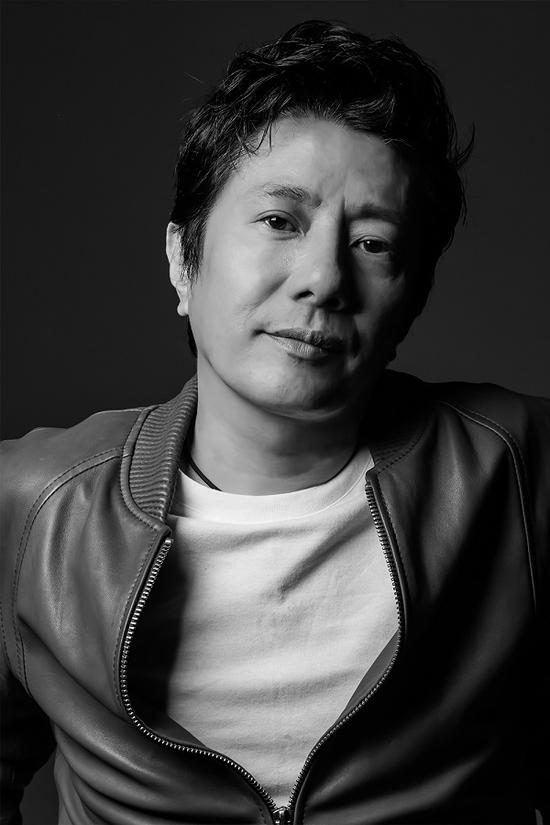 郑钧全新单曲《你必须幸福》MV首发|郑钧|《你必须幸福》|新曲_新浪娱乐_新浪网