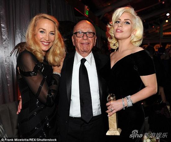默多克与未婚妻以及ladygaga