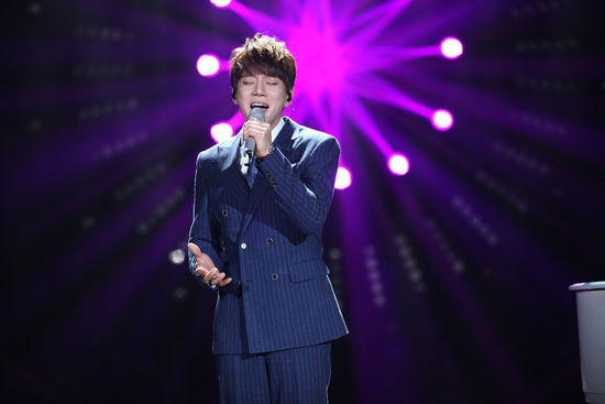 黄致列可爱的颜大叔的嗓 撞脸众多小鲜肉|我是歌手|黄致列_新浪娱乐_新浪网