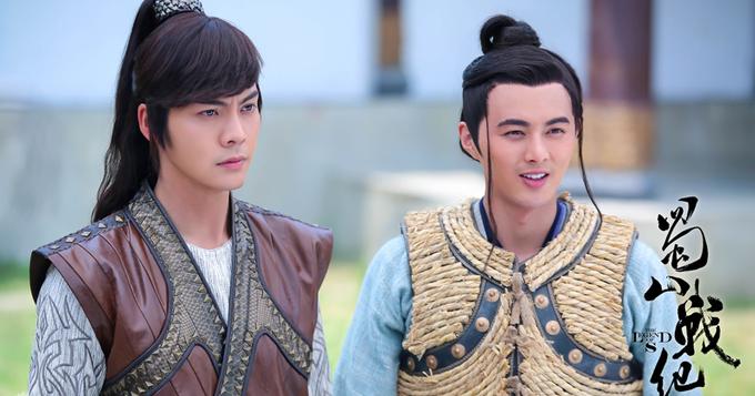 组图：《剑侠传奇》曝陈伟霆叶祖新花样练剑