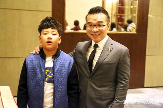 石头出席首映礼 超高语言天赋获褒奖|郭子睿