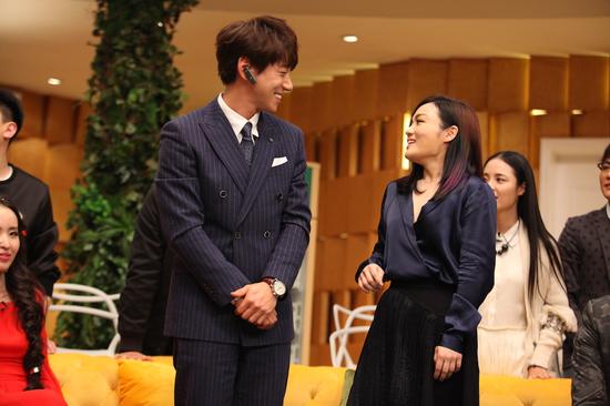 歌手4徐佳莹曝与黄致列糗事 两人有望合唱|徐佳