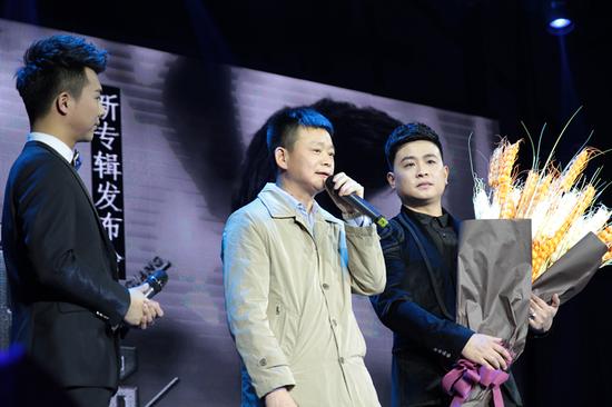 贺一航携新专辑北京办发布会