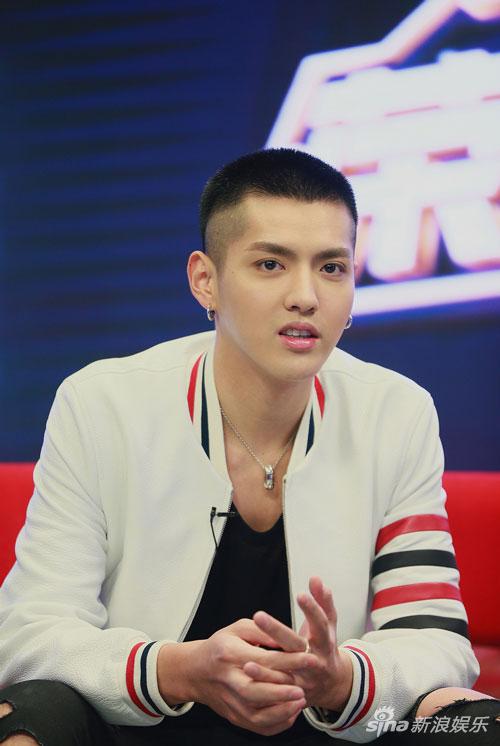 吴亦凡在京启动篮球公益项目