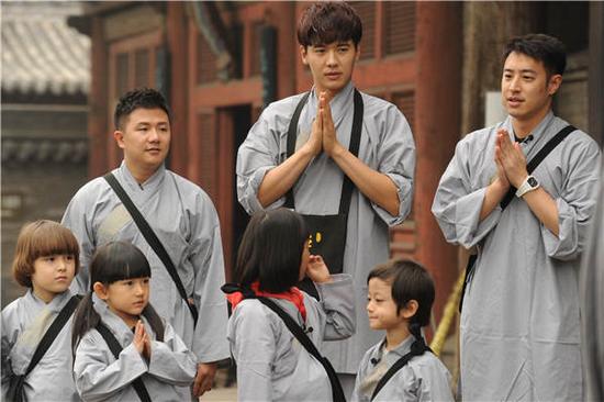 潘玮柏高云翔自曝初恋年纪 黄子韬秀拳脚|闪亮