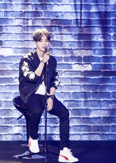 鹿晗深情献唱《新不了情》