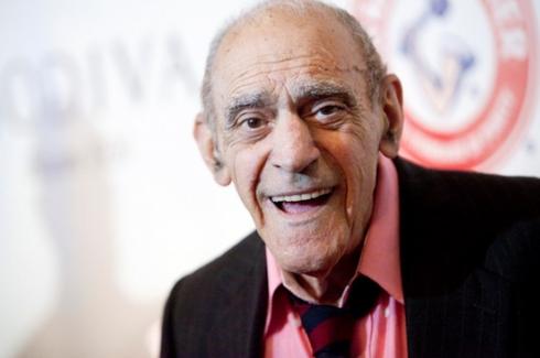 美国演员阿贝去世