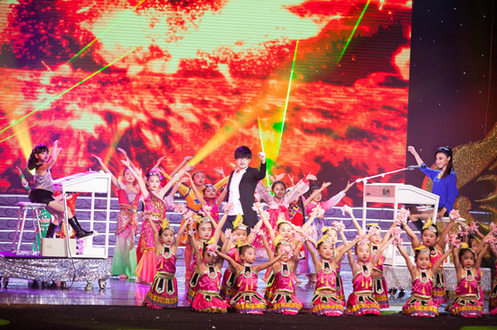 玖月奇迹校园春晚献唱《青春舞曲》|玖月奇迹