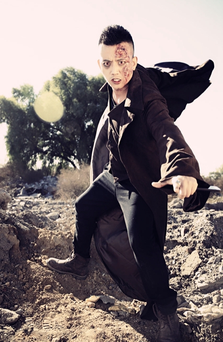 肜耀忠饰演龙虾人