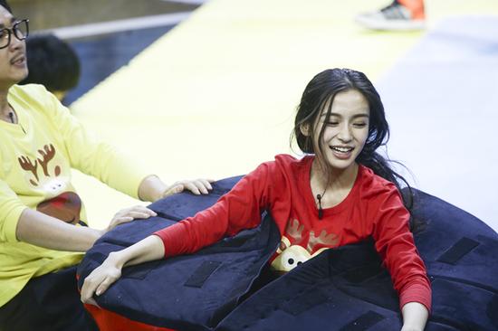 《王牌》Angelababy搞怪舞蹈甩飞高跟鞋|ange