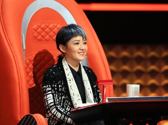 《好歌曲》导师争相模仿神曲 小s外场推杆|中国