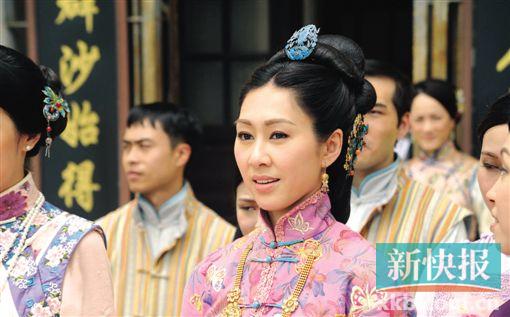 黎耀祥领衔《公公出宫》还是那几张大熟脸|黎