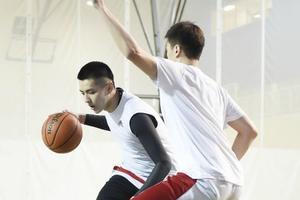 吴亦凡明天征战NBA名人赛 同偶像并肩作战