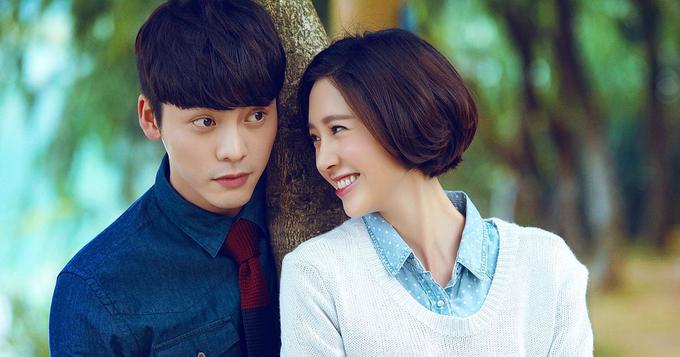 唐艺昕陈伟霆《爱有幸福》情侣照虐汪