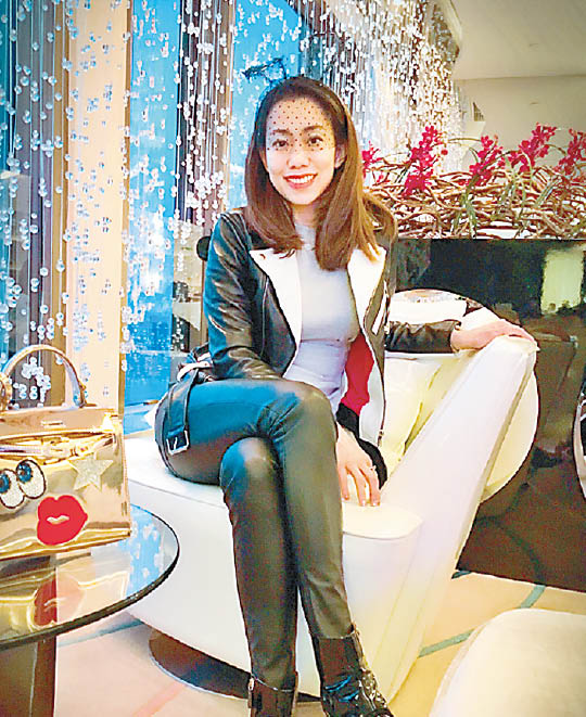吴辰君前往澳门看演唱会,还模仿麦当娜的造型