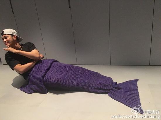 罗志祥扮美人鱼
