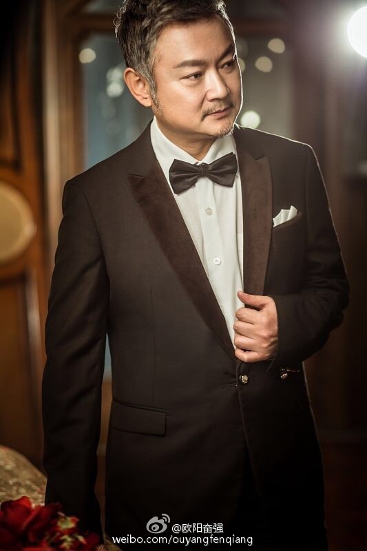 贾宝玉欧阳奋强女儿曝光 称父很暴躁