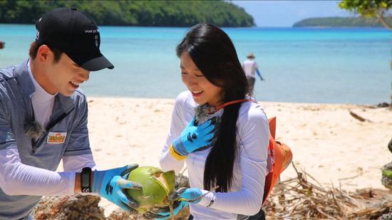 徐康俊、AOA成员雪炫