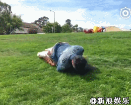 这恩爱秀的将单身狗