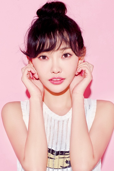 童菲跨界发声 对唱新曲《生命之花》首发|童菲