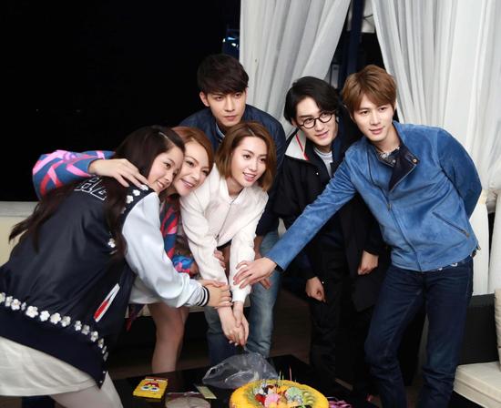 《是！尚先生》剧组庆生