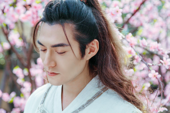 京》严屹宽挑战展昭经典角色 |严屹宽|黄日华|乔