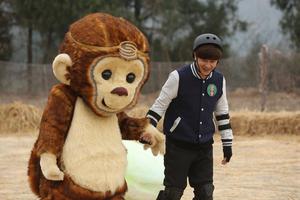 陈浩民兄妹首次亮相《疯狂的丛林》