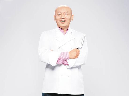 葛优的角色要保密,未知他会不会与谢霆锋大斗厨艺呢?