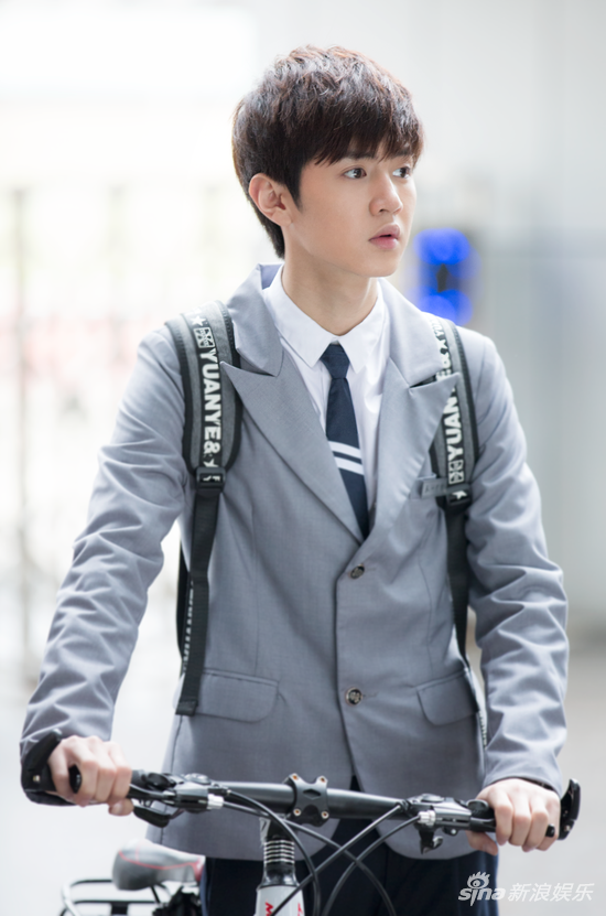 饶雪漫作品杀青 陈哲远刘剑羽余芷慧受赞