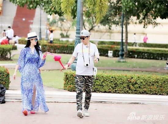 李湘一改礼服装 纱裙显瘦迷倒王岳伦|李湘|王岳