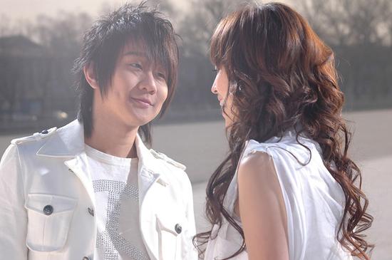 金莎恋过林俊杰:很难不喜欢