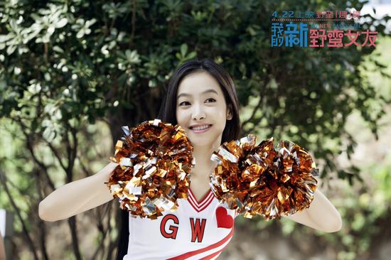 宋茜化身辣妹跳啦啦操