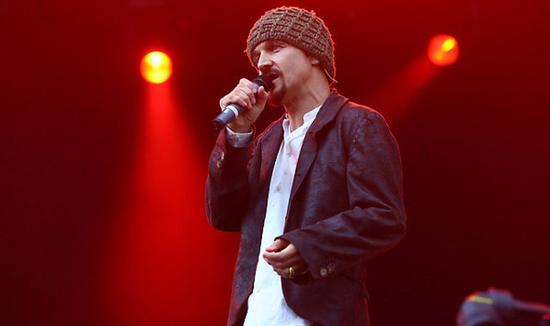 詹姆斯乐队有望收获18年来首张冠军专辑|詹姆