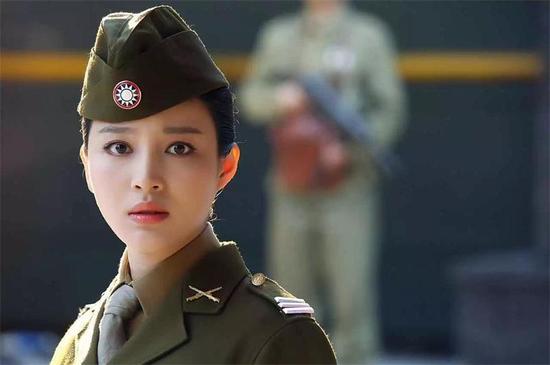 《黎明之前》上演制服诱惑 杨烁身陷囹圄