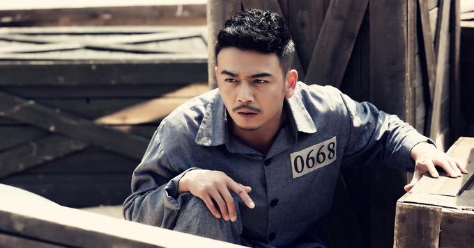 《潜伏在黎明》杨烁越狱 荷尔蒙爆棚