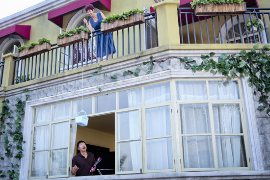 《 麻辣芳邻 》开播 张国强牛莉邻居变情侣 |张国