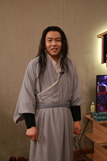 崔志佳吸腥大法现喜剧人 爱笑兄弟重聚